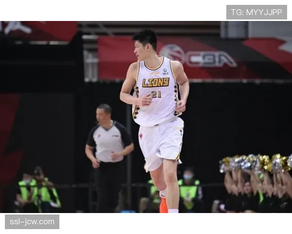 胡金秋带伤出战扛起球队 广厦内线支柱展现领袖担当 胡金秋带伤出战扛起球队 广厦内线支柱展现领袖担当